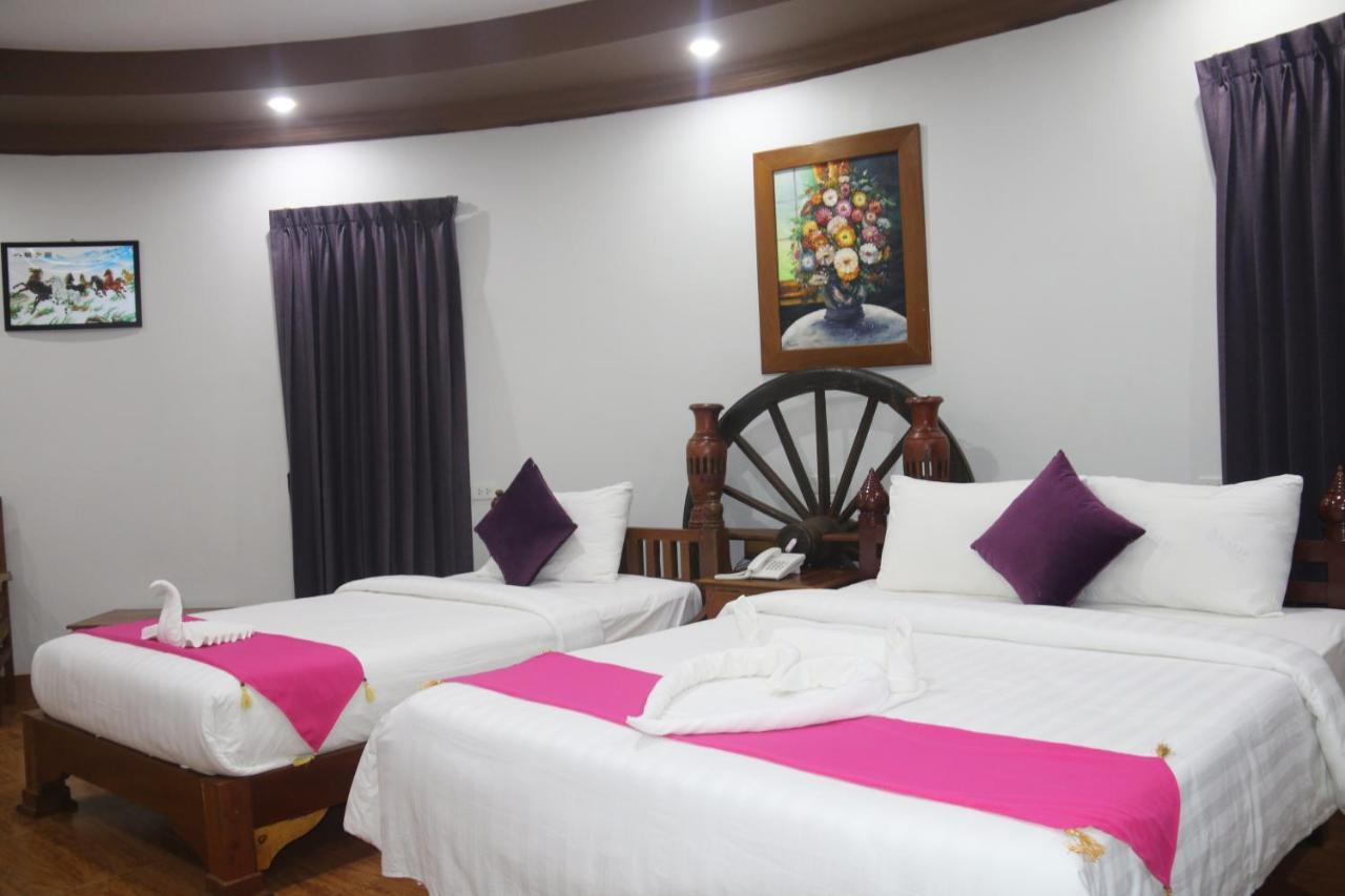 Ravorn Villa Boutique Battambang Esterno foto