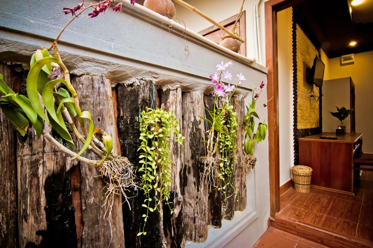 Ravorn Villa Boutique Battambang Esterno foto