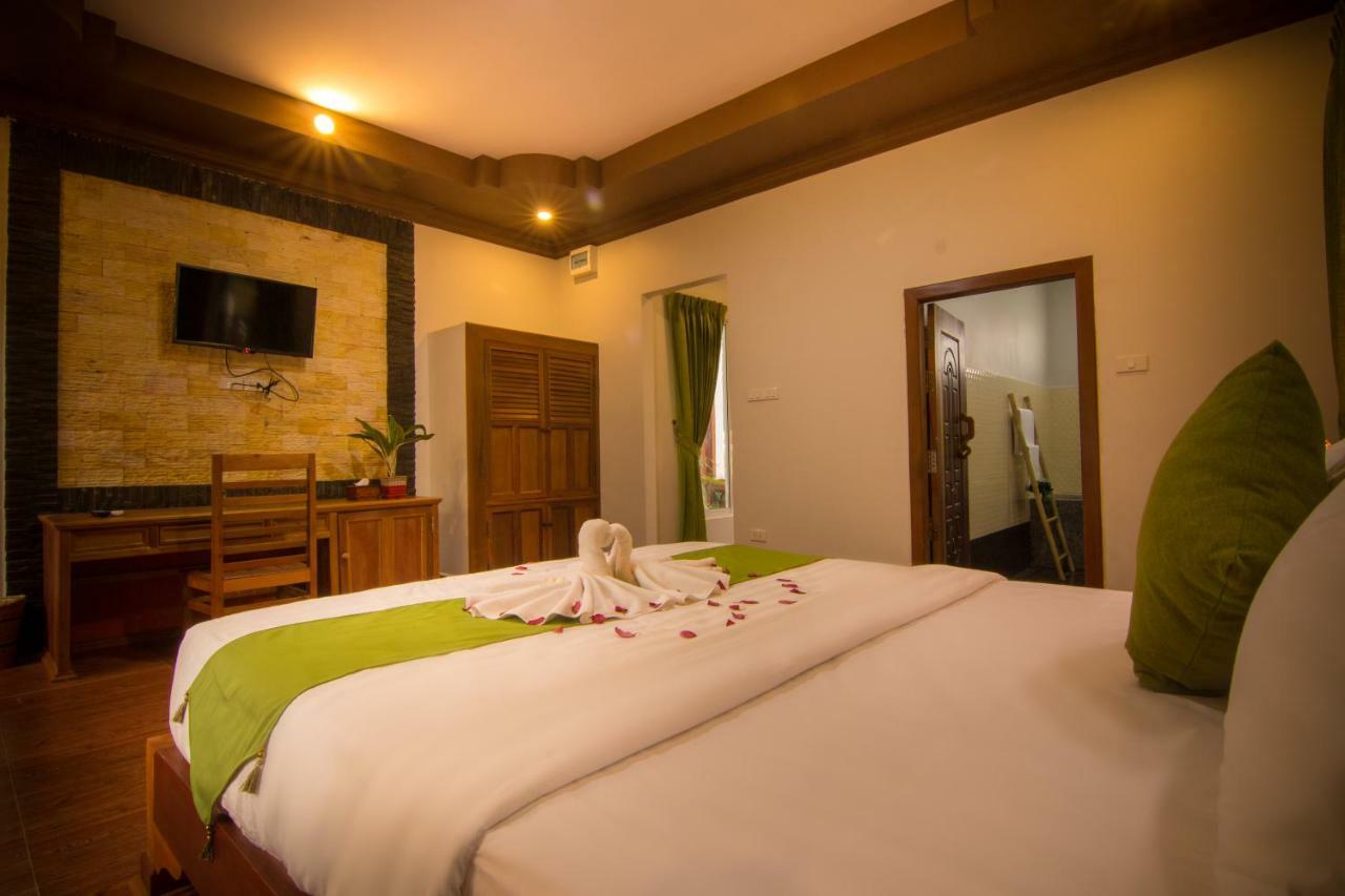 Ravorn Villa Boutique Battambang Esterno foto